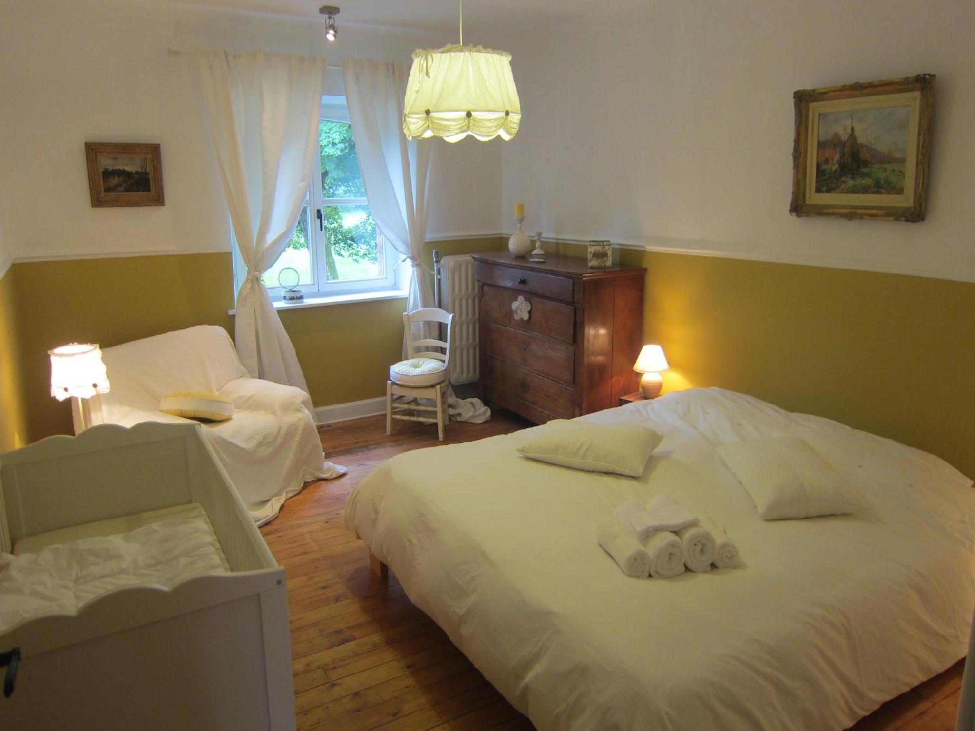 Delightful Castle In Bastogne With Bubble Bath Villa Екстериор снимка
