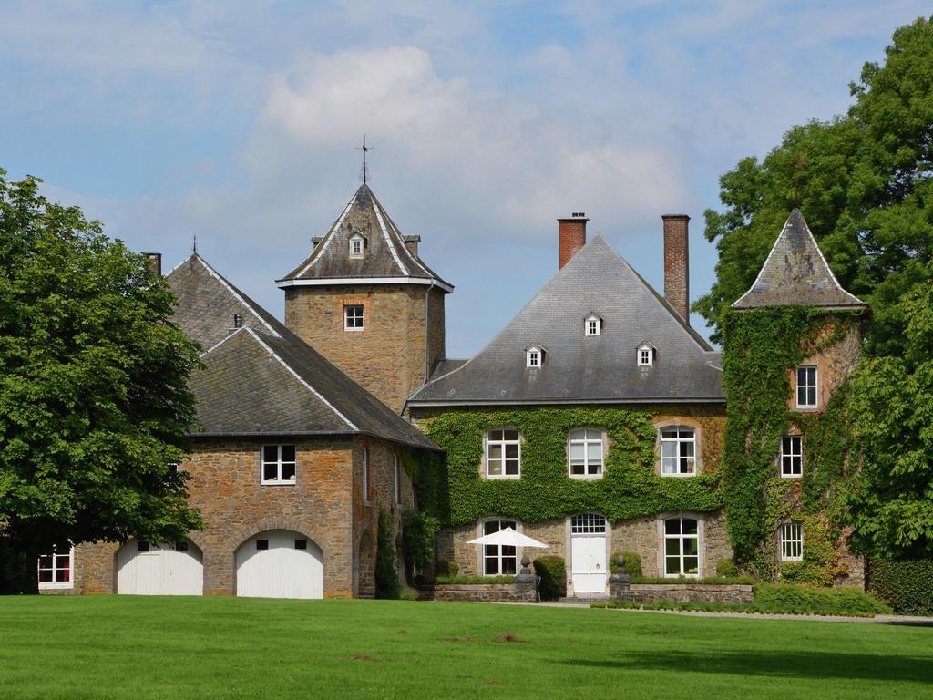 Delightful Castle In Bastogne With Bubble Bath Villa Екстериор снимка